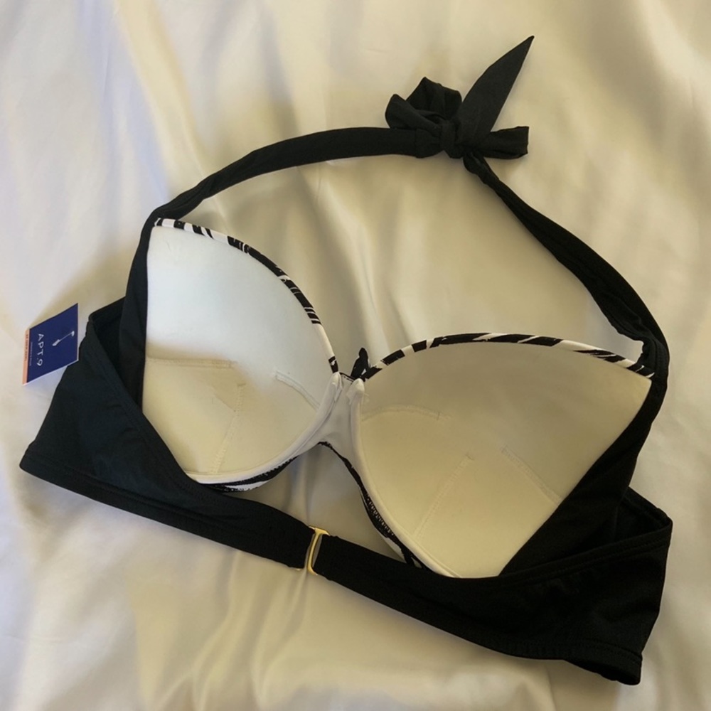 🔆 Apt. 9 PLUS Bikini Tops 🔆 - Picture 3 of 4